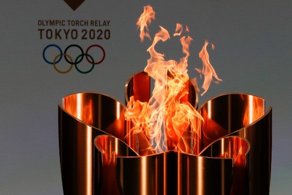 Antorcha olímpica encendida