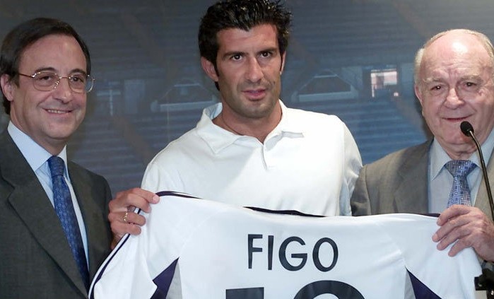 Florentino y Figo en su presentación con el Real Madrid 