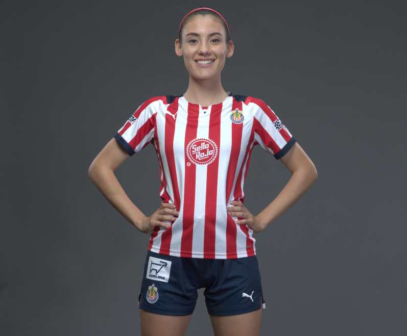 Nuevo uniforme de Chivas Femenil