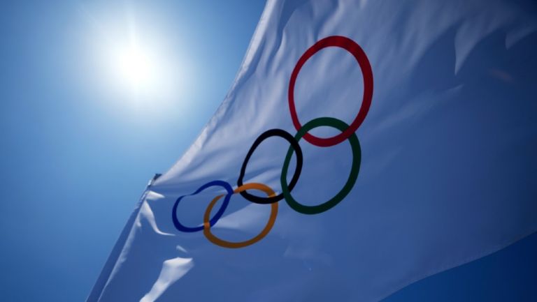 Bandera de Juegos Olímpicos en Tokio 2020