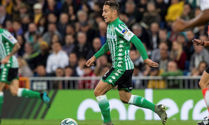 Andrés Guardado durante partido