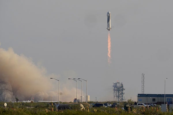 El despegue del cohete New Shepard de Blue Origin