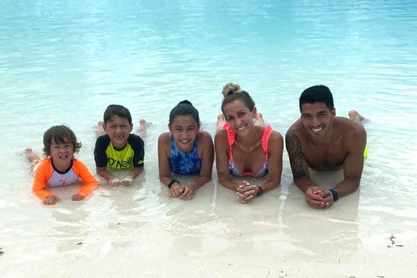 Luis Suárez vacaciona en Miami junto a su familia