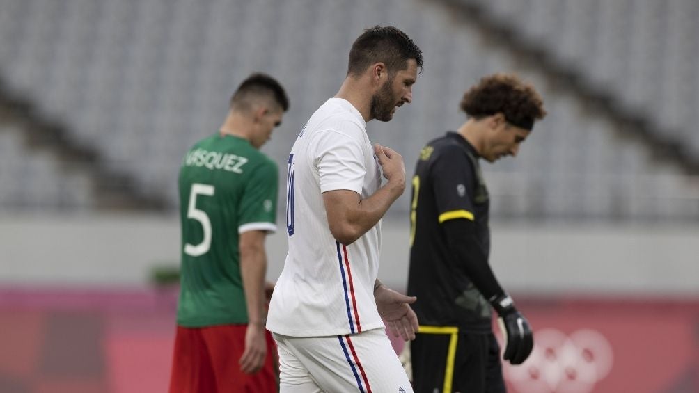 Gignac le marcó un gol a Ochoa