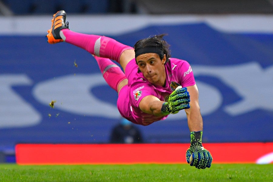 Toño Rodríguez durante un partido con Chivas