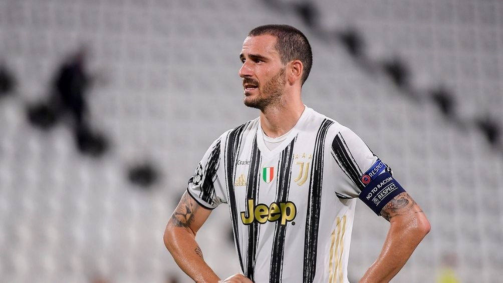 Bonucci en un partido de la Juve con el gafete 