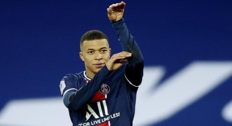 Mbappé en un partido del PSG