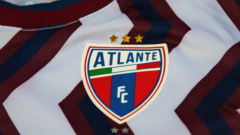 El escudo del Atlante en la camiseta de visitante para el Apertura 2021