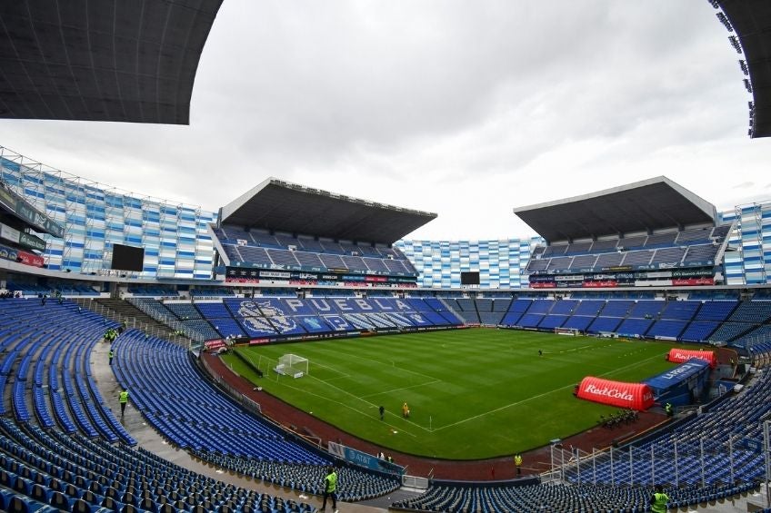 La reventa volvió al estadio