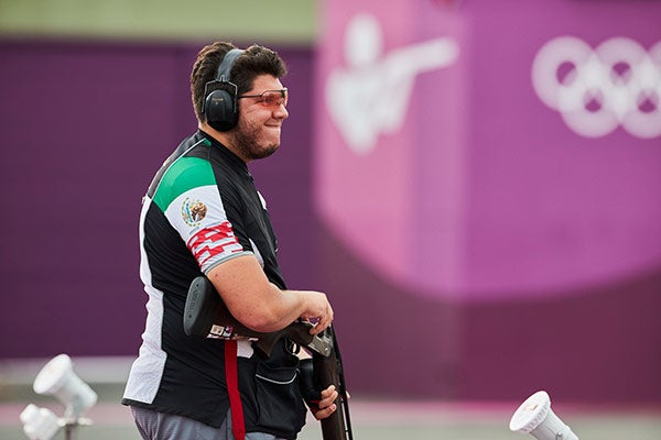 El tirador mexicano durante la Final de fosa olímpica