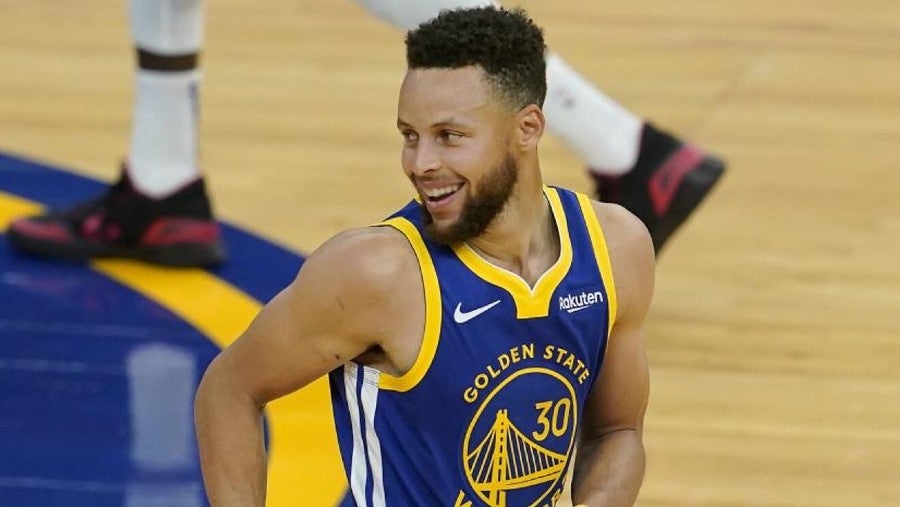 Stephen Curry durante un partido con los Warriors