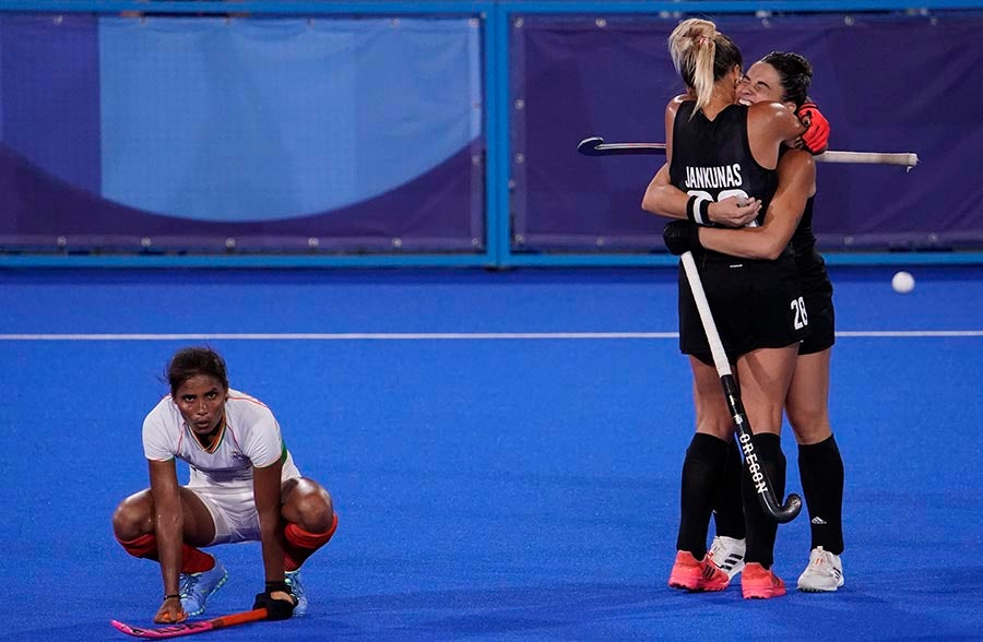 Julieta Jankunas celebra pase a la Final con su compañera