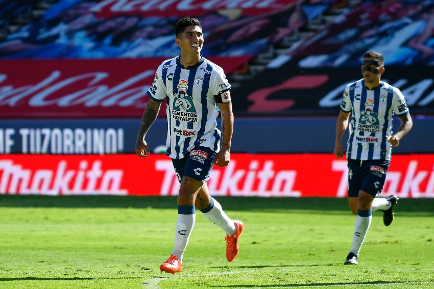 Víctor Guzmán tras anotarle gol contra León
