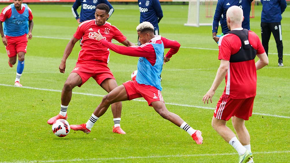 Entrenamiento del Ajax de cara al partido contra PSV