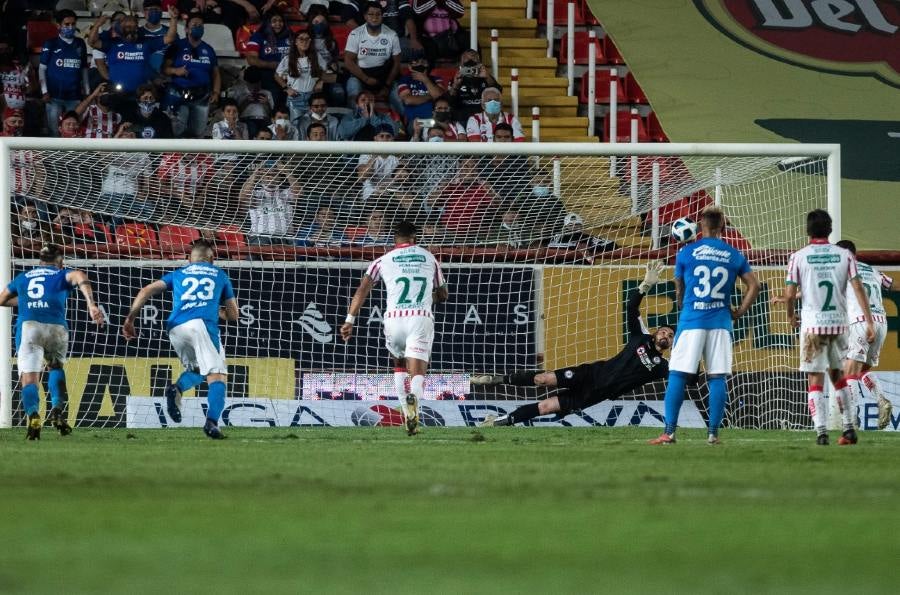 Alejandro Zendejas vencer a Andrés Gudiño desde los once pasos 