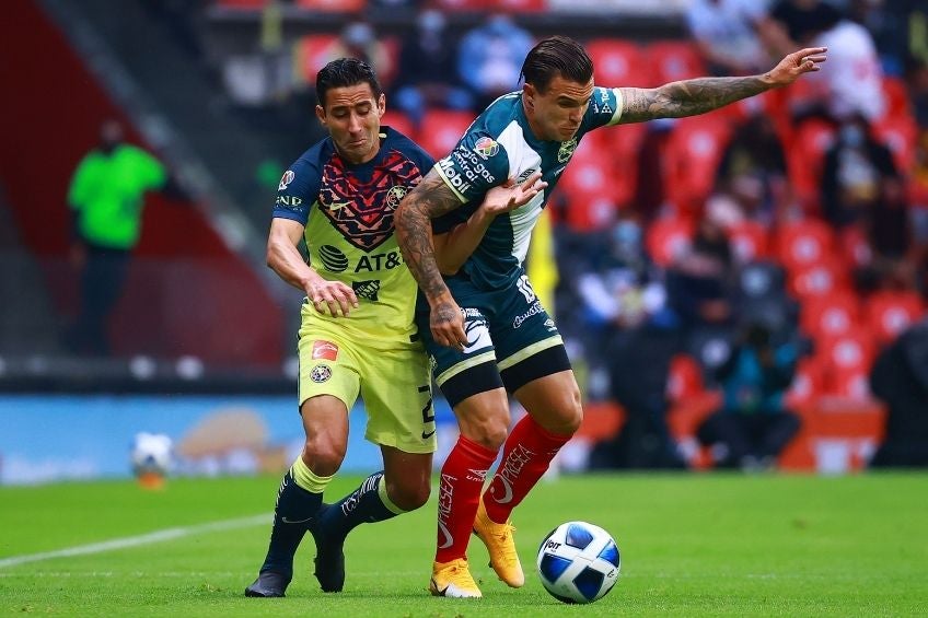 Fuentes en el juego vs Puebla