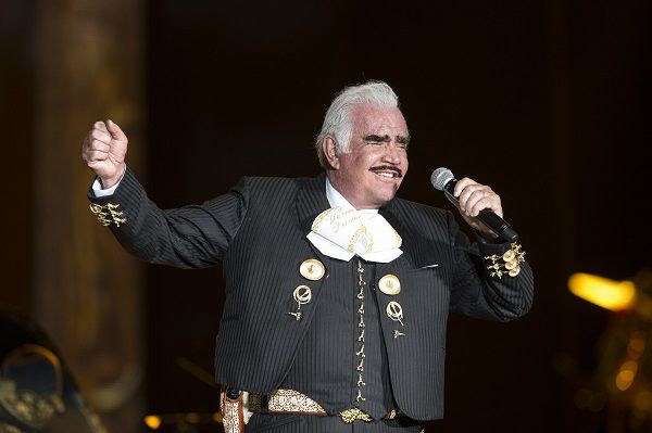 Vicente Fernández en concierto