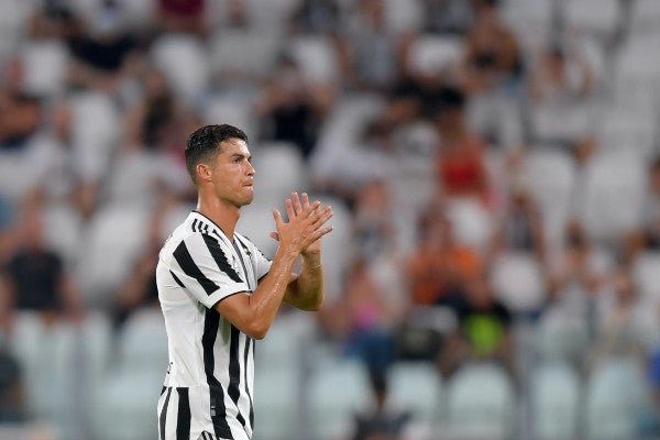 Cristiano Ronaldo reacciona durante partido contra el Atalanta