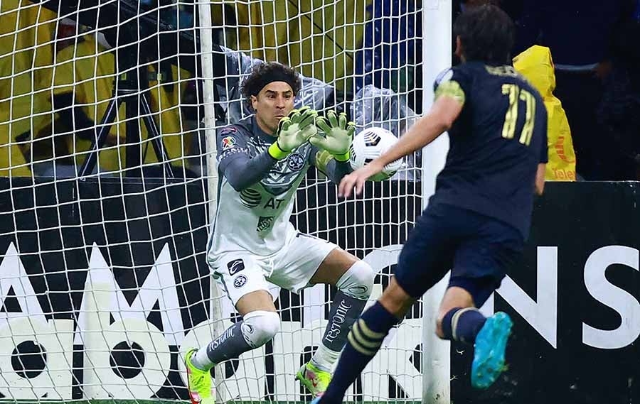 Ochoa ataja ante Philadelphia Union