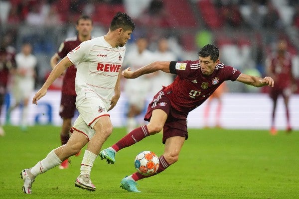 Robert Lewandowski durante el Bayern Munich contra el Colonia