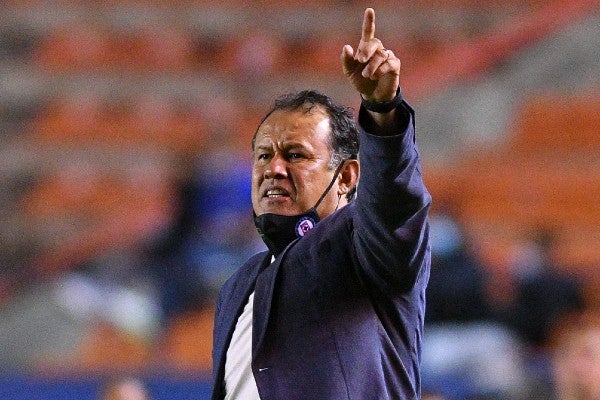 Juan Reynoso, técnico de Cruz Azul