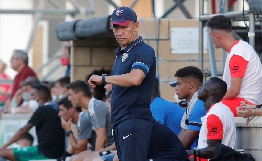 Nacho Ambriz en un partido del Huesca