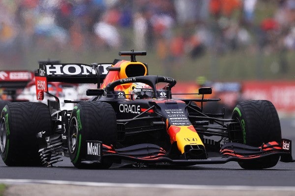 Max Verstappen en acción con Red Bull