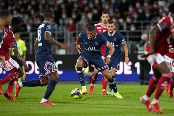 Kylian Mbappé en acción con el PSG