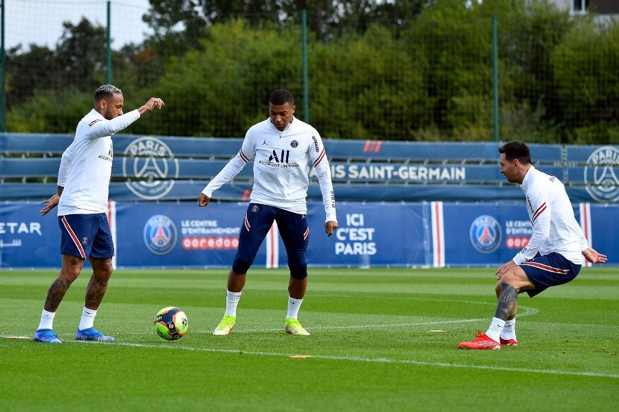 Lionel Messi durante un entrenamiento con el PSG