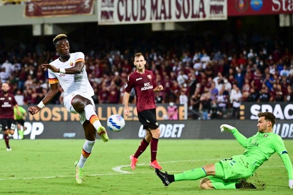 Gol de Tammy Abraham con Roma