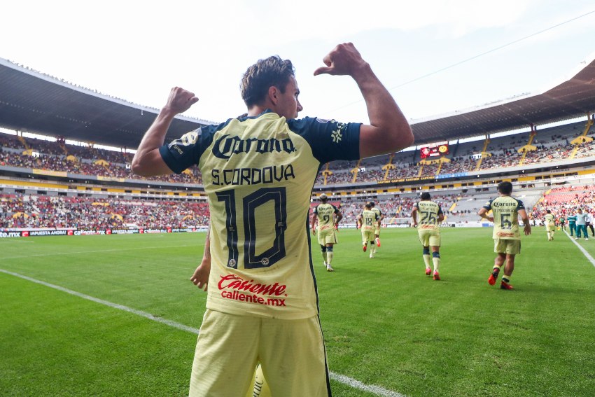 Sebastián Córdova tras anotar gol a favor del América