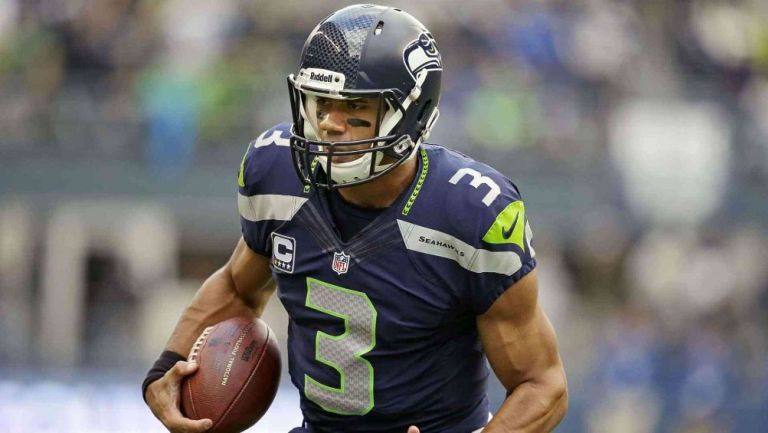 Russell Wilson durante un partido con Seahawks