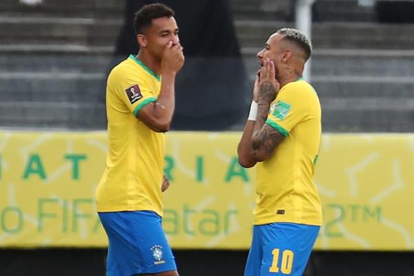 Danilo y Neymar en lamento
