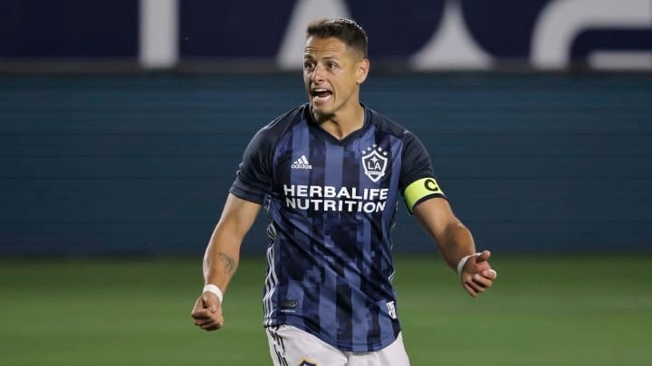 Chicharito en un partido con el LA Galaxy