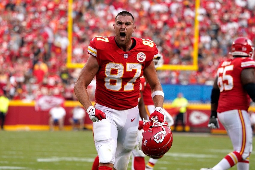 Travis Kelce en el duelo entre los Chiefs y los Browns