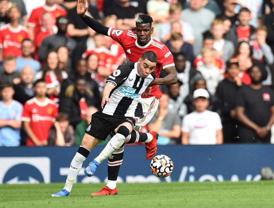 Paul Pogba durante un partido con Manchester United