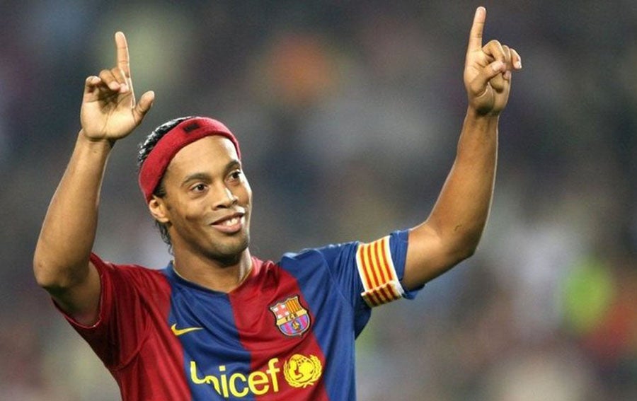 Años después de retirado Ronaldinho cayó en la cárcel