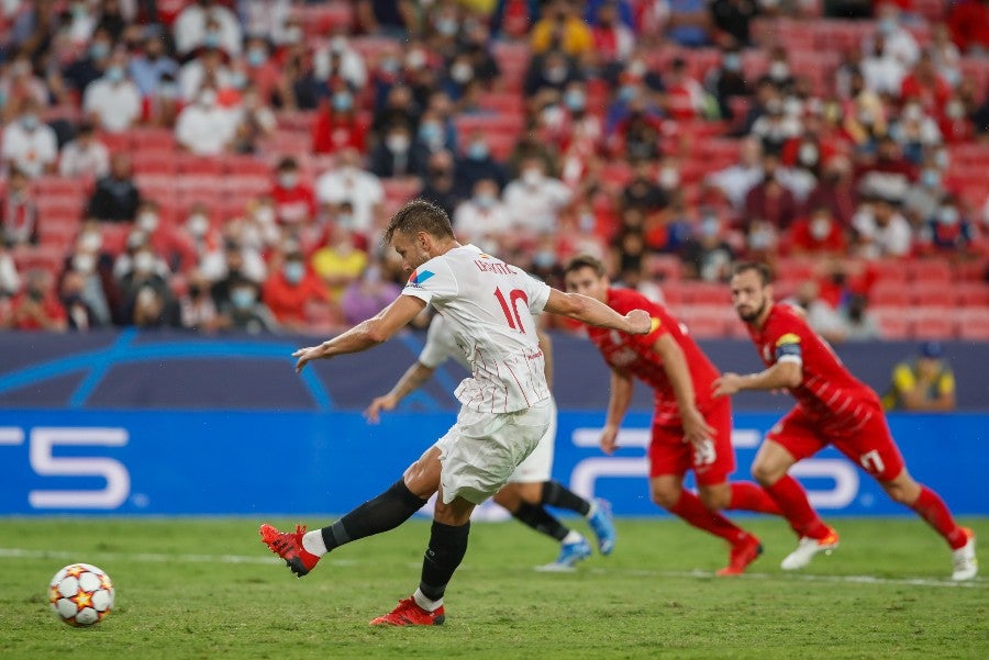 Ivan Rakitic durante un partido con el Sevilla