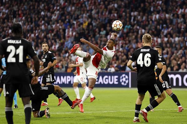 Ajax derrotó al Besiktas
