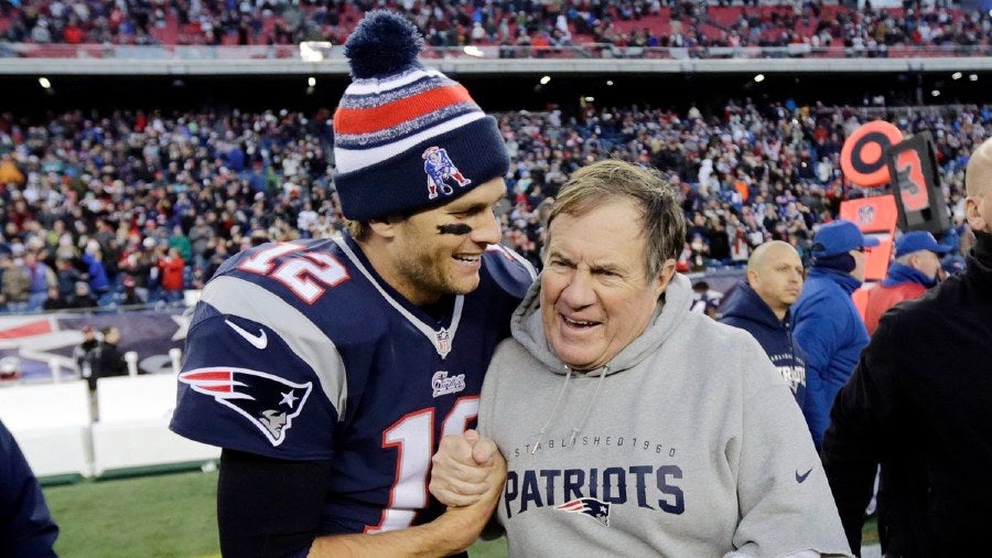 Tom Brady junto a Bill Belichick