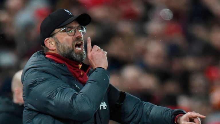 Jürgen Klopp reacciona durante partido del Liverpool