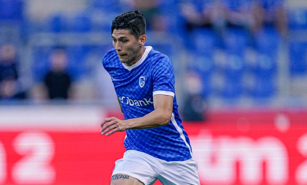 Gerardo Arteaga en un partido con Genk