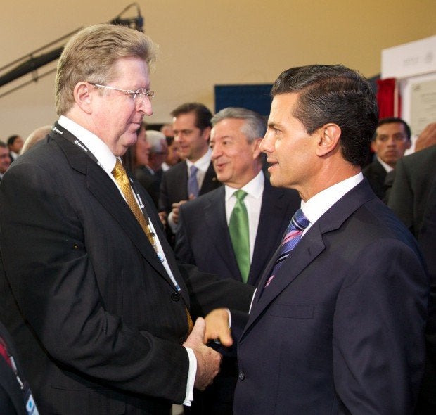 Germán Larrea y Peña Nieto en evento