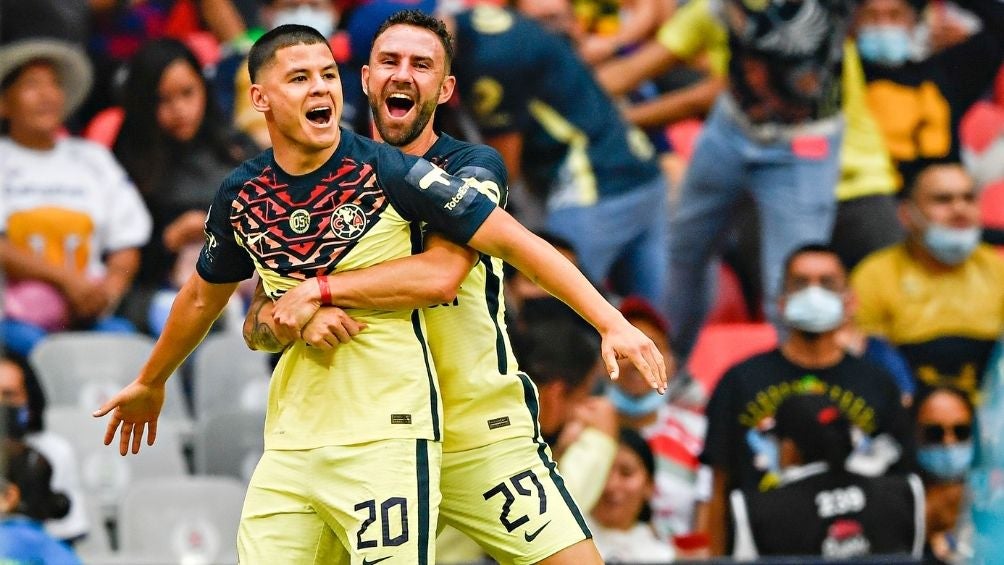 Richard Sánchez festeja su gol 