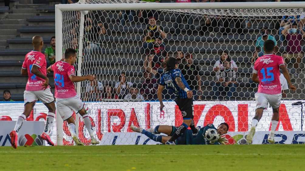 La jugada del gol anulado de Querétaro