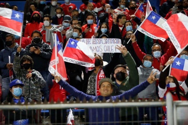 Afición de Chile durante partido