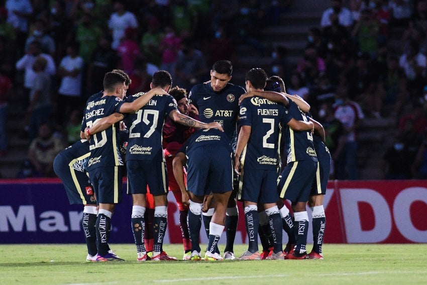 Jugadores del América previo al juego ante Juárez