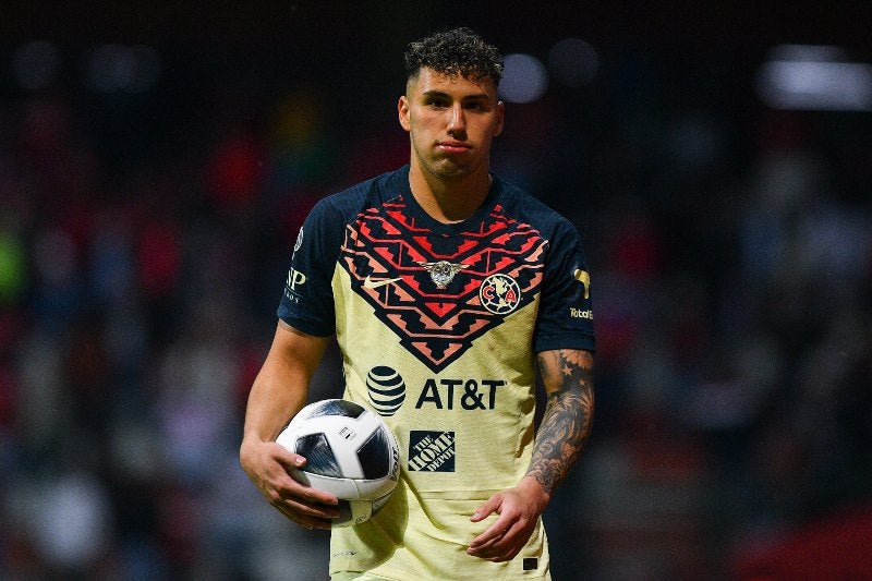 Jorge Sánchez en acción con América