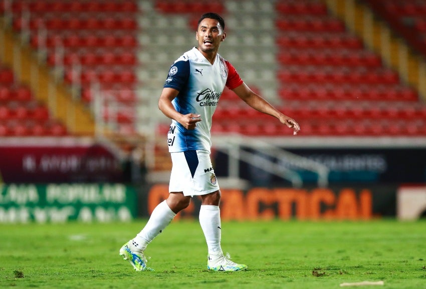 Gallito Vázquez en un partido de las Chivas