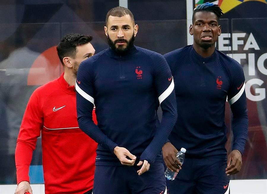 Benzema en un entrenamiento con Francia